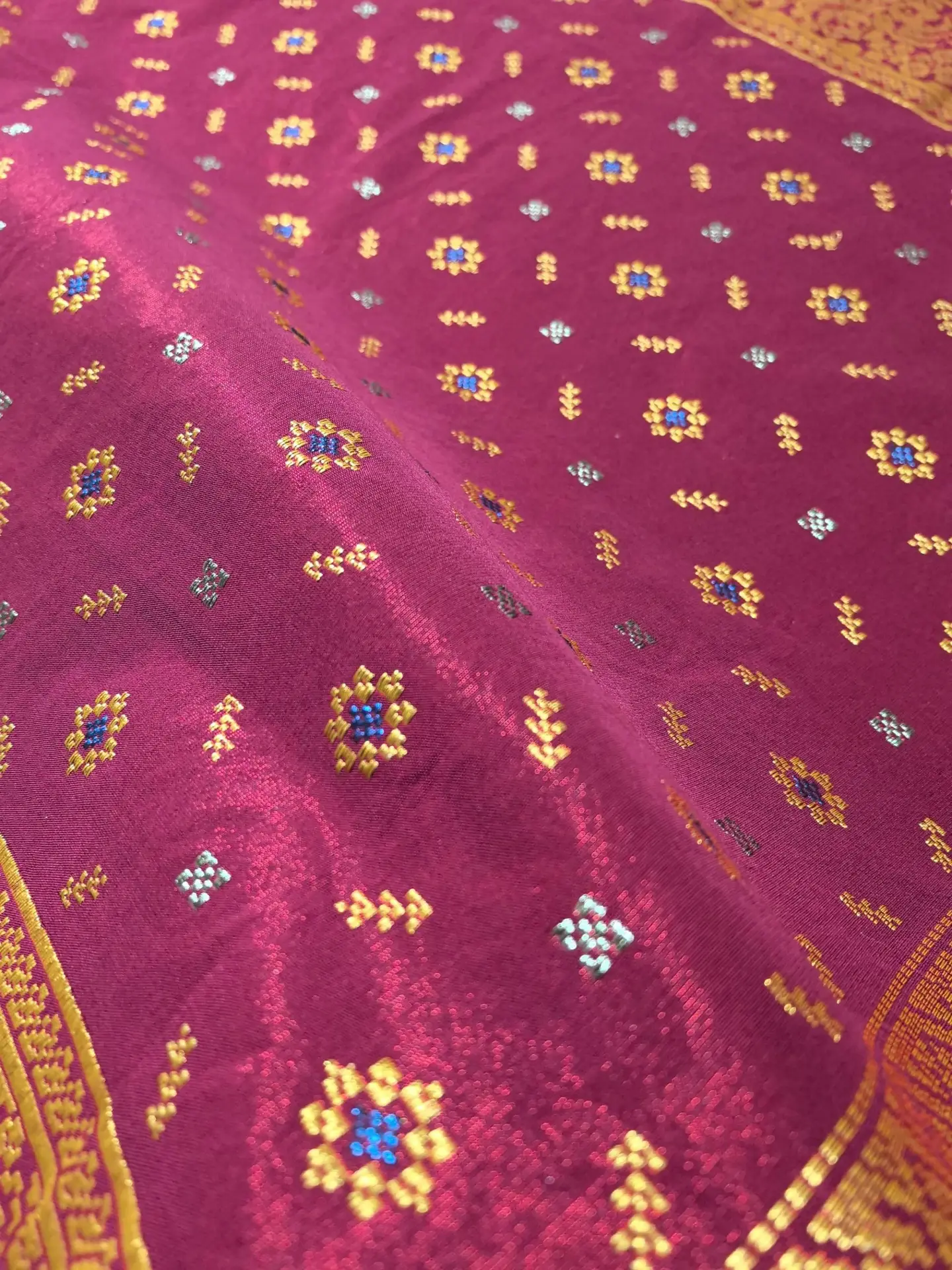 Kain Tenunan Asli Brunei Arap Gegati - Gambar 2